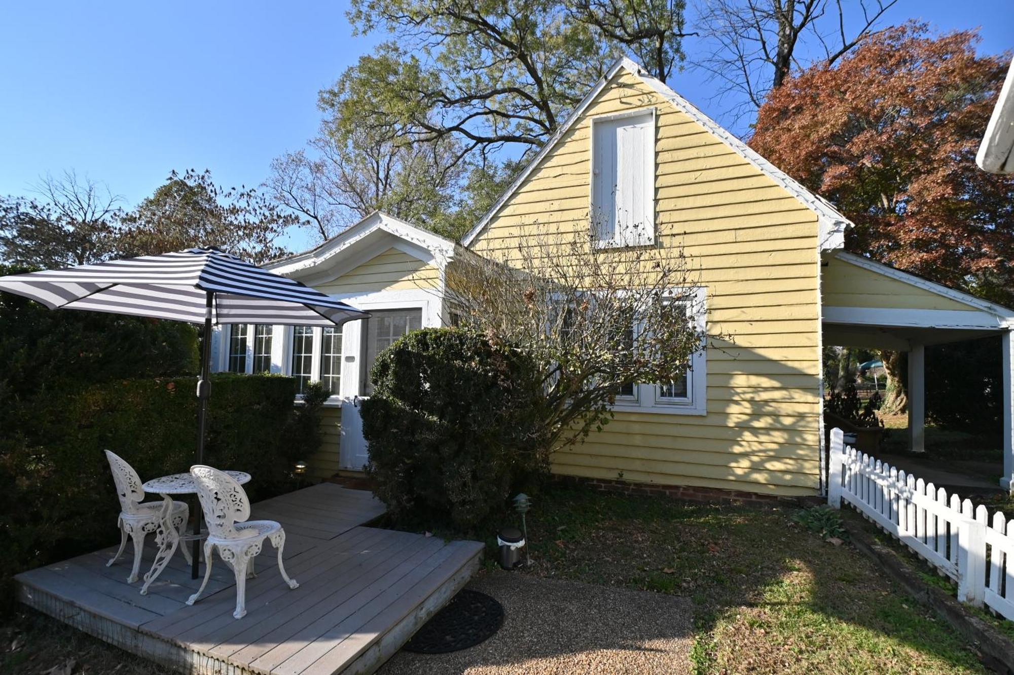 Prospect Hill Inn & Restaurant Zion Crossroads Экстерьер фото